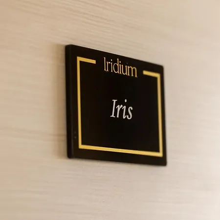 Otel Iridium Old Town Luxury *
