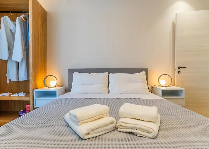 Iridium Old Town Luxury *