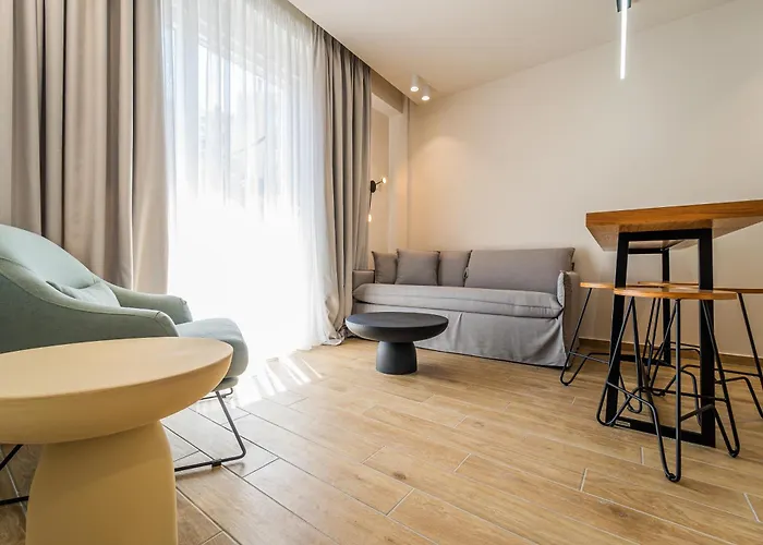 Iridium Old Town Luxury *