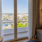 Отель Iridium Old Town Luxury