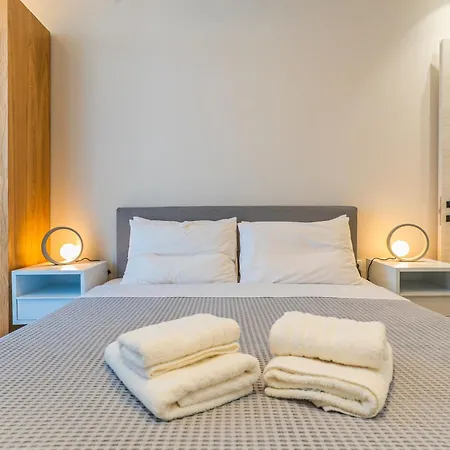 Iridium Old Town Luxury *