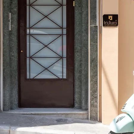 Iridium Old Town Luxury *